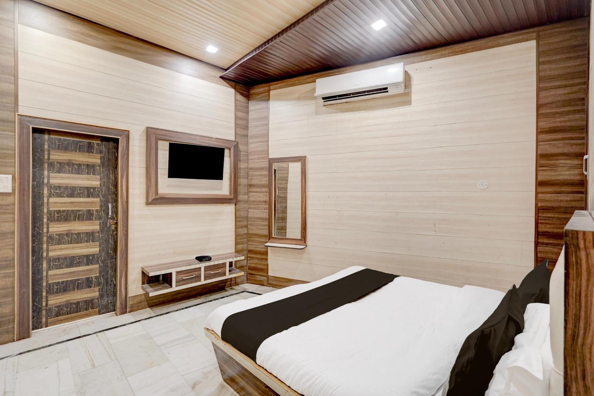 Hotel O Mayur Resort Mathura Exterior foto
