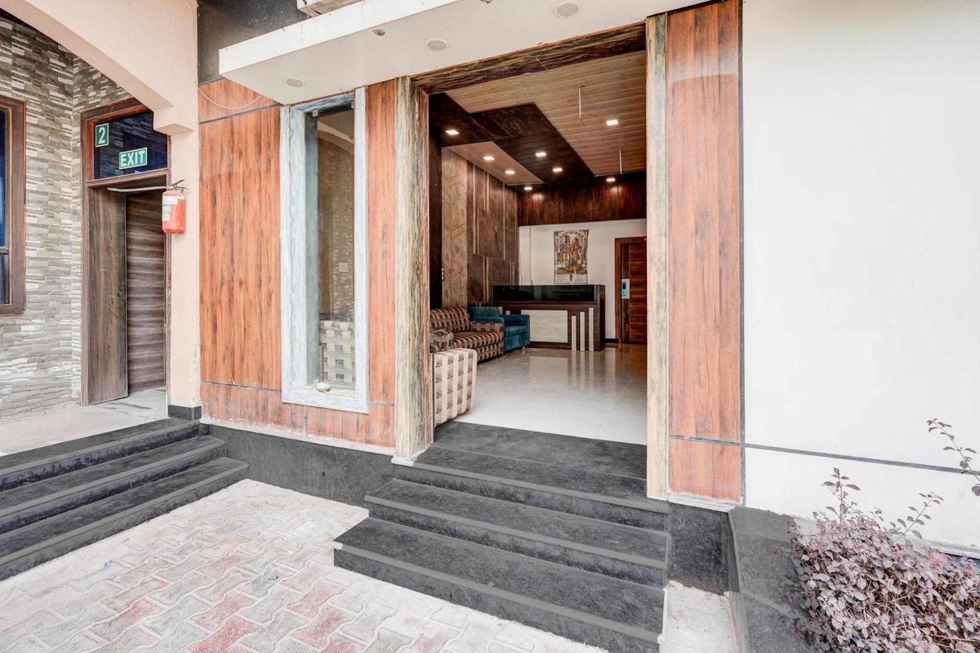 Hotel O Mayur Resort Mathura Exterior foto