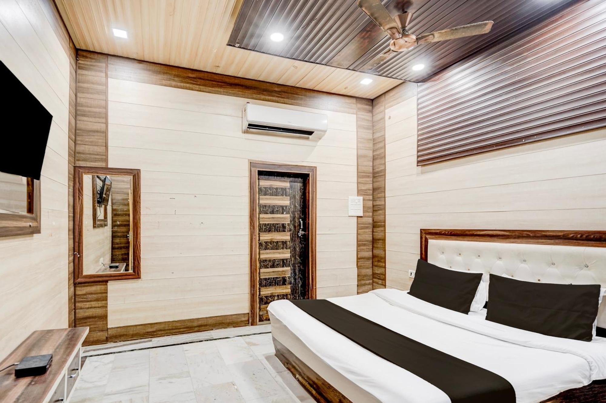 Hotel O Mayur Resort Mathura Exterior foto